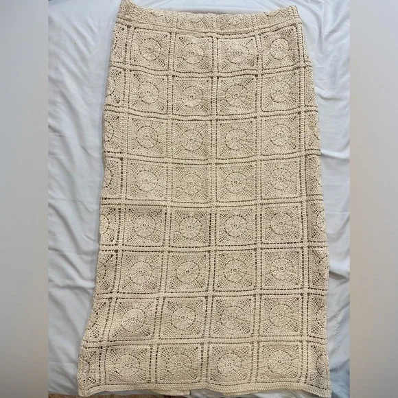 Primark Beige Crochet Skirt - Picture 4 of 8